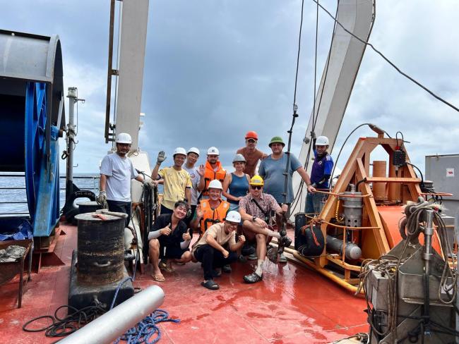 Международный геологический отряд в 100-м рейсе НИС «Академик М.А. Лаврентьев»